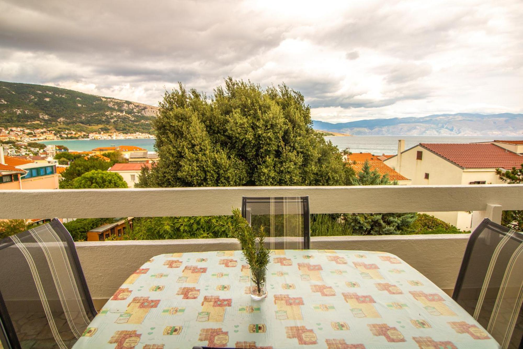 Renata Apartment With A View Baška Екстериор снимка