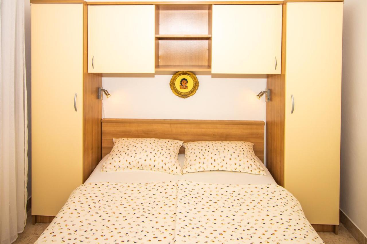 Renata Apartment With A View Baška Екстериор снимка