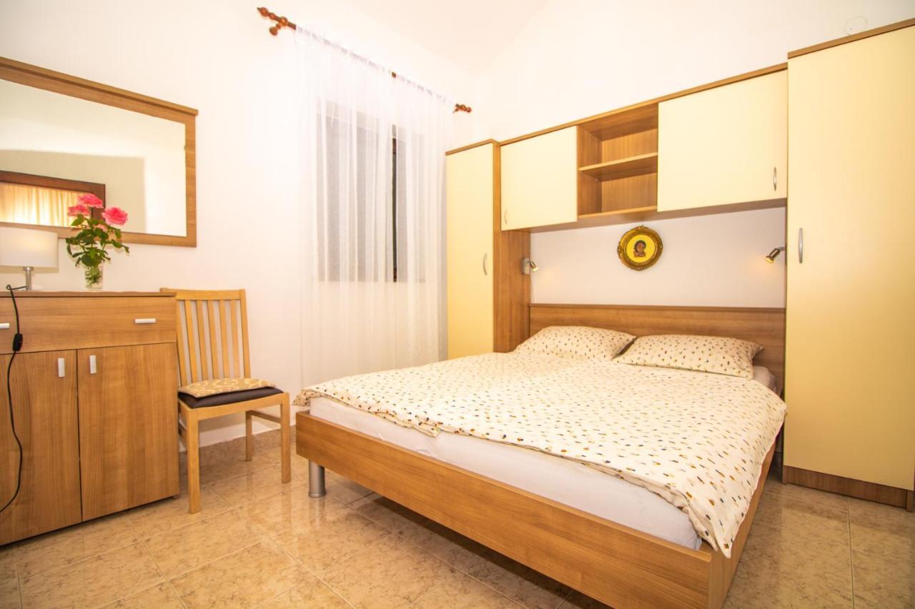 Renata Apartment With A View Baška Екстериор снимка
