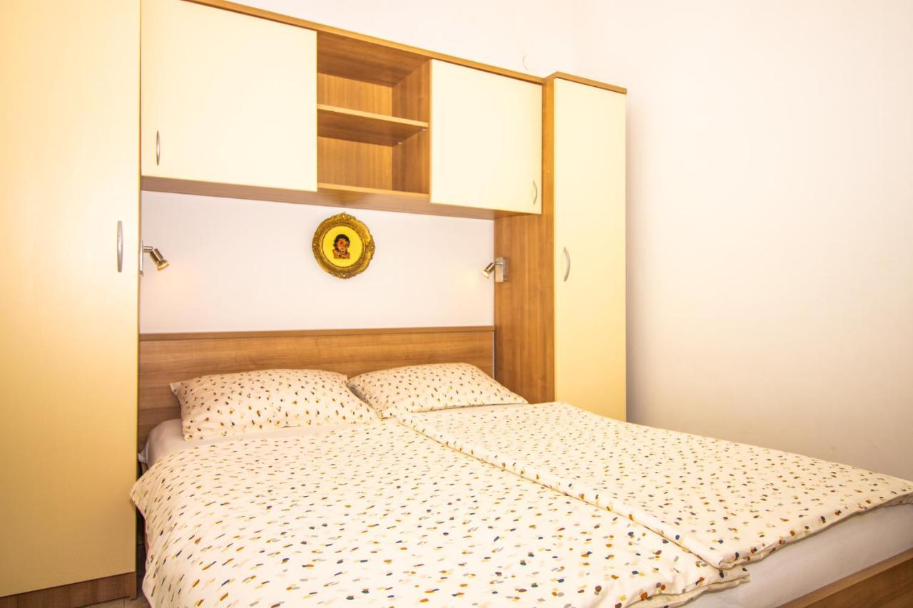 Renata Apartment With A View Baška Екстериор снимка